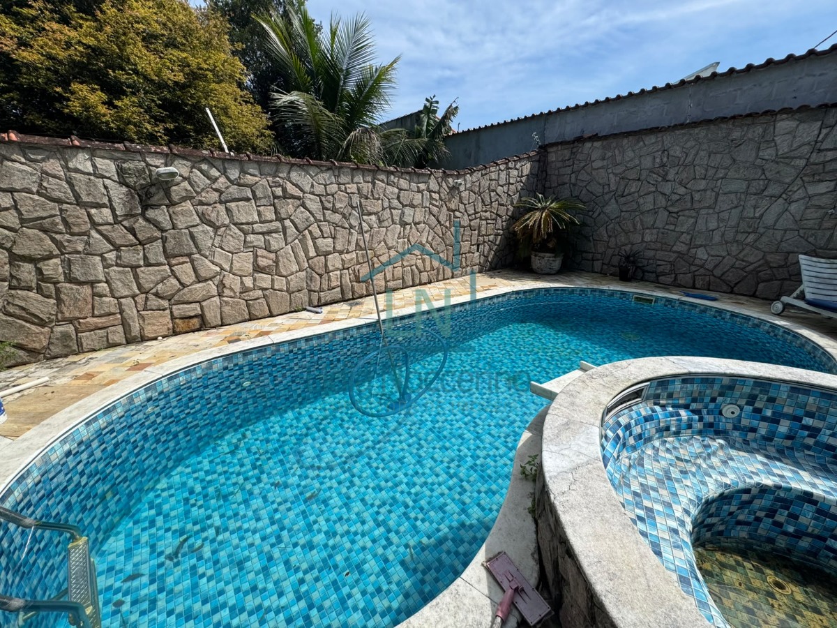 Casa, 3 quartos, 250 m² - Foto 23