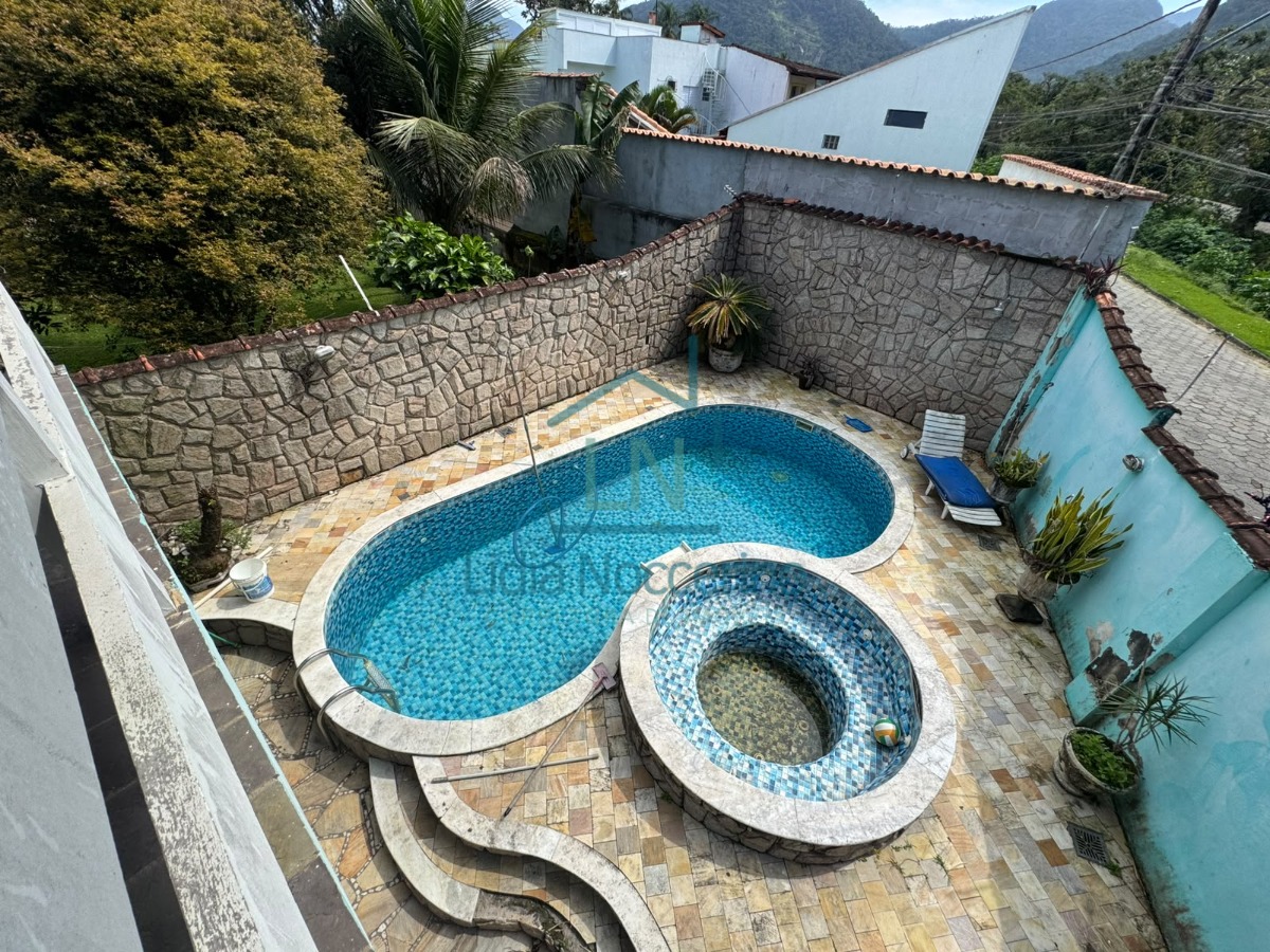 Casa, 3 quartos, 250 m² - Foto 19