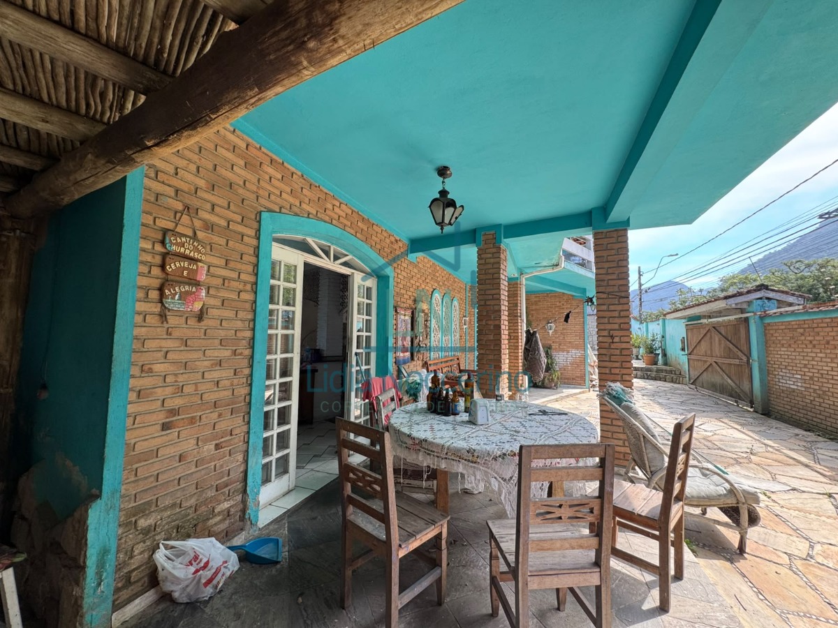 Casa, 3 quartos, 250 m² - Foto 2